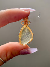 Load image into Gallery viewer, Wire Wrapped Rutile Quartz Pendants