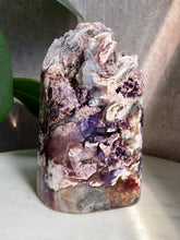 Load image into Gallery viewer, Tiffany Stone Freeform L (XL)