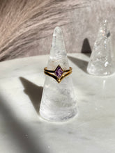 Load image into Gallery viewer, Clear Quartz Ring Holder