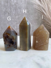 Load image into Gallery viewer, Druzy Agate Towers (A-I)