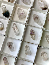 Load image into Gallery viewer, STREEP MINE Quartz - 24 piece wholesale lot D