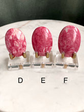 Load image into Gallery viewer, Rare Thulite Palm Stone