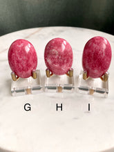 Load image into Gallery viewer, Rare Thulite Palm Stone