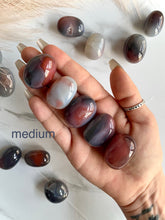 Load image into Gallery viewer, Sashe River Agate Tumbles