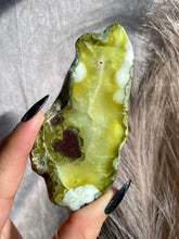 Load image into Gallery viewer, High Quality Australian Prehnite G
