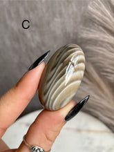 Load image into Gallery viewer, Flint Shivas
