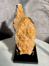 Load image into Gallery viewer, Vanadinite on Barite G
