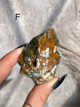 Load image into Gallery viewer, Chrome Chalcedony Specimen A-H (Small)
