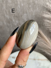 Load image into Gallery viewer, Flint Shivas
