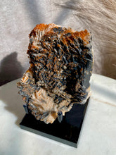 Load image into Gallery viewer, Vanadinite on Barite K
