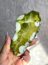 Load image into Gallery viewer, High Quality Australian Prehnite G
