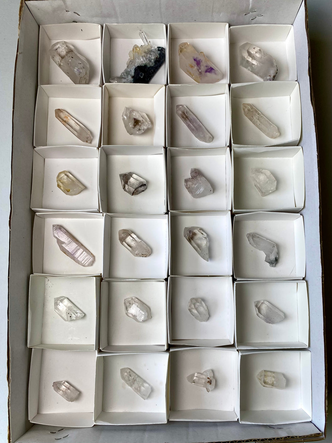 STREEP MINE Quartz - 24 piece wholesale lot A