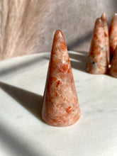 Load image into Gallery viewer, Sunstone Ring Holder

