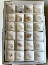 Load image into Gallery viewer, STREEP MINE Quartz - 24 piece wholesale lot B
