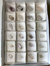 Load image into Gallery viewer, STREEP MINE Quartz - 24 piece wholesale lot C
