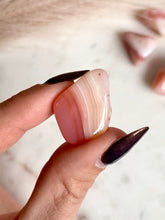 Load image into Gallery viewer, Apricot Agate Tumble Set - Peaches and Cream

