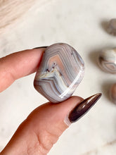 Load image into Gallery viewer, Grey Botswana Agate Tumble Set - Parfait
